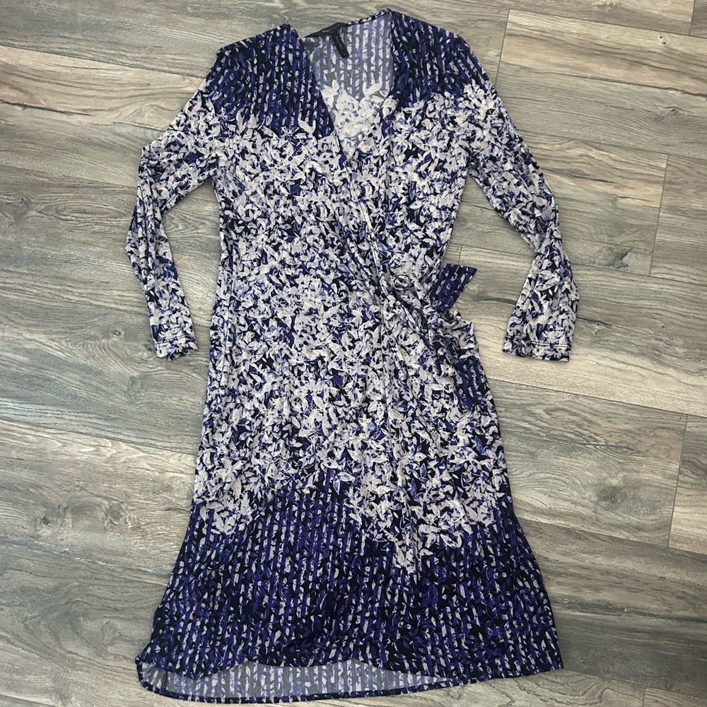 Bcbgmaxazria bcbg blue wrap knee length dress women’s size medium